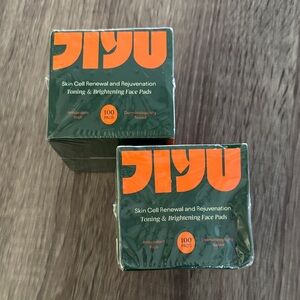 2 JIYU Toning & Brightening Korean Face Pads